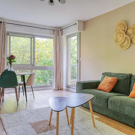 Le Bora - Proche De Paris - 339b